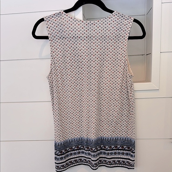 Lucky Brand Women’s Embroidered V-Neck Sleeveless Tank Top Blouse Size Small - Picture 2 of 7